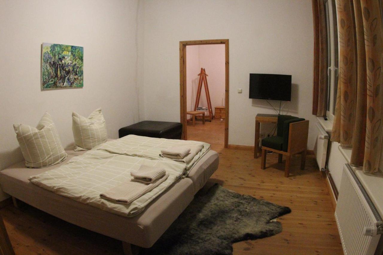 Gutshaus Mit Seeblick - Oekologisch & Nachhaltig Lubow Zewnętrze zdjęcie