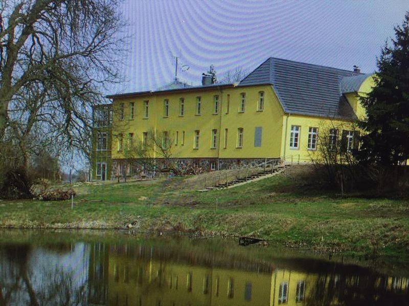 Gutshaus Mit Seeblick - Oekologisch & Nachhaltig Lubow Zewnętrze zdjęcie