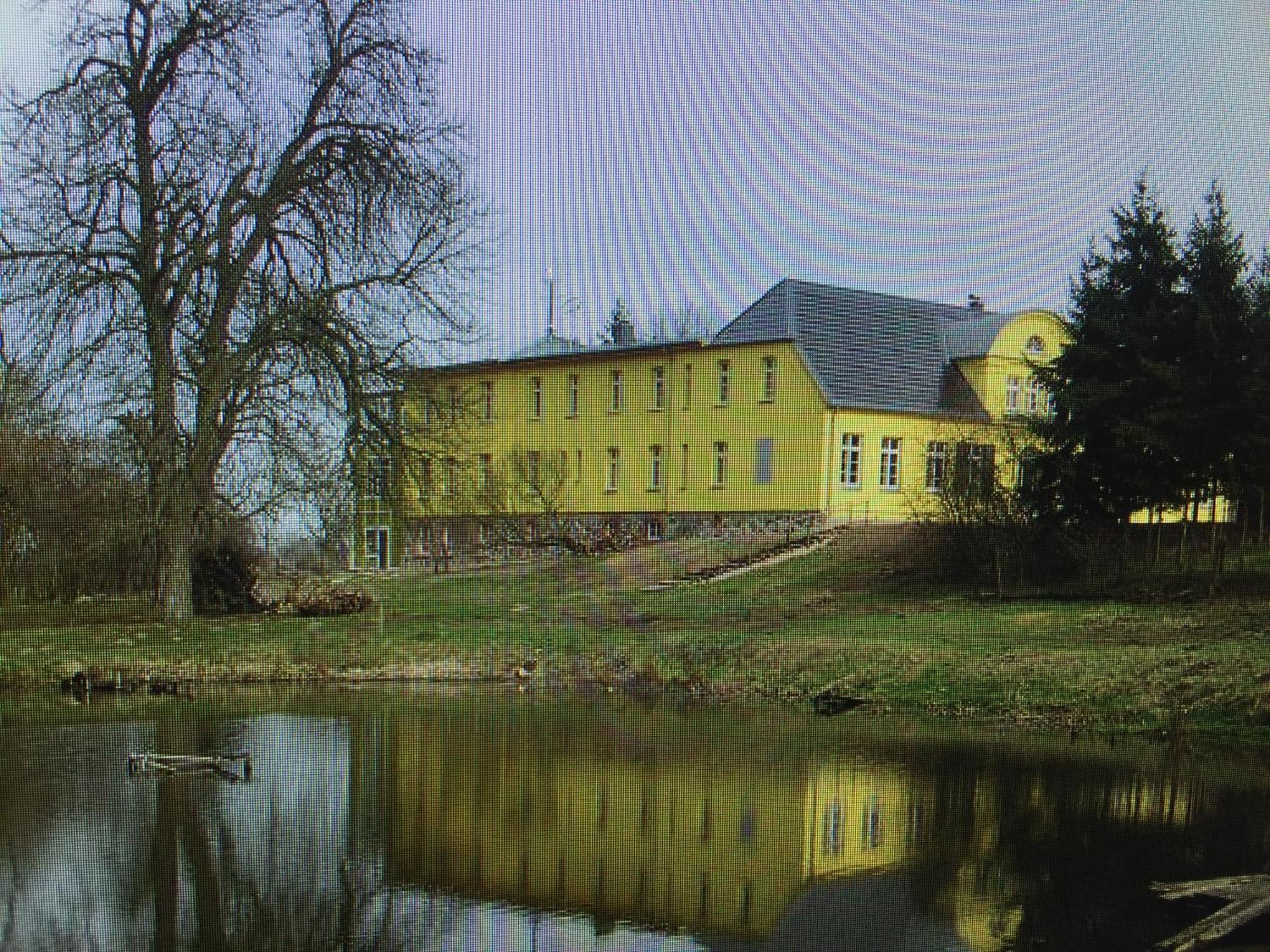 Gutshaus Mit Seeblick - Oekologisch & Nachhaltig Lubow Zewnętrze zdjęcie